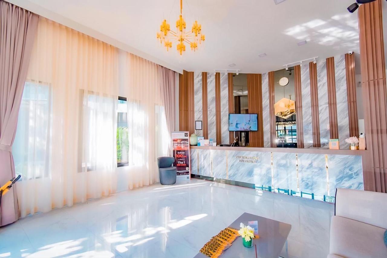 Phuengluang Riverside Hotel צ'נטאבורי מראה חיצוני תמונה