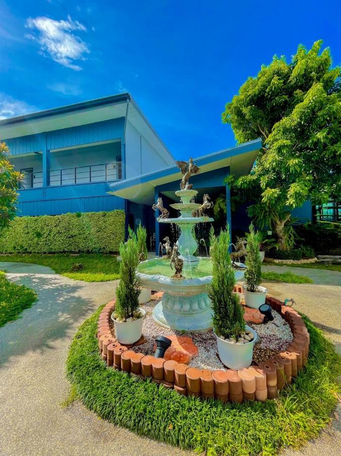 Phuengluang Riverside Hotel צ'נטאבורי מראה חיצוני תמונה